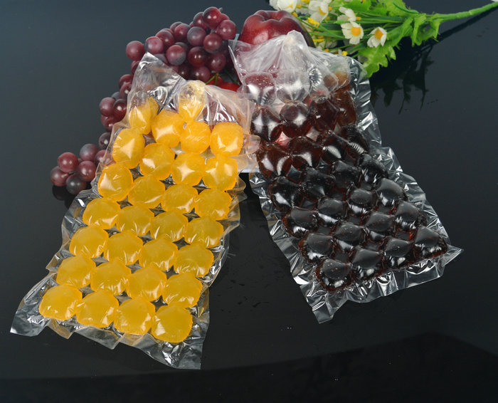 100パックの使い捨てアイスキューブは、屋外パーティー用のカビジュース飲料ツールをより速く凍結するバッグにします